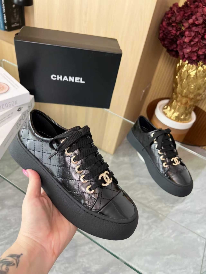 Ch**el sport shoes
